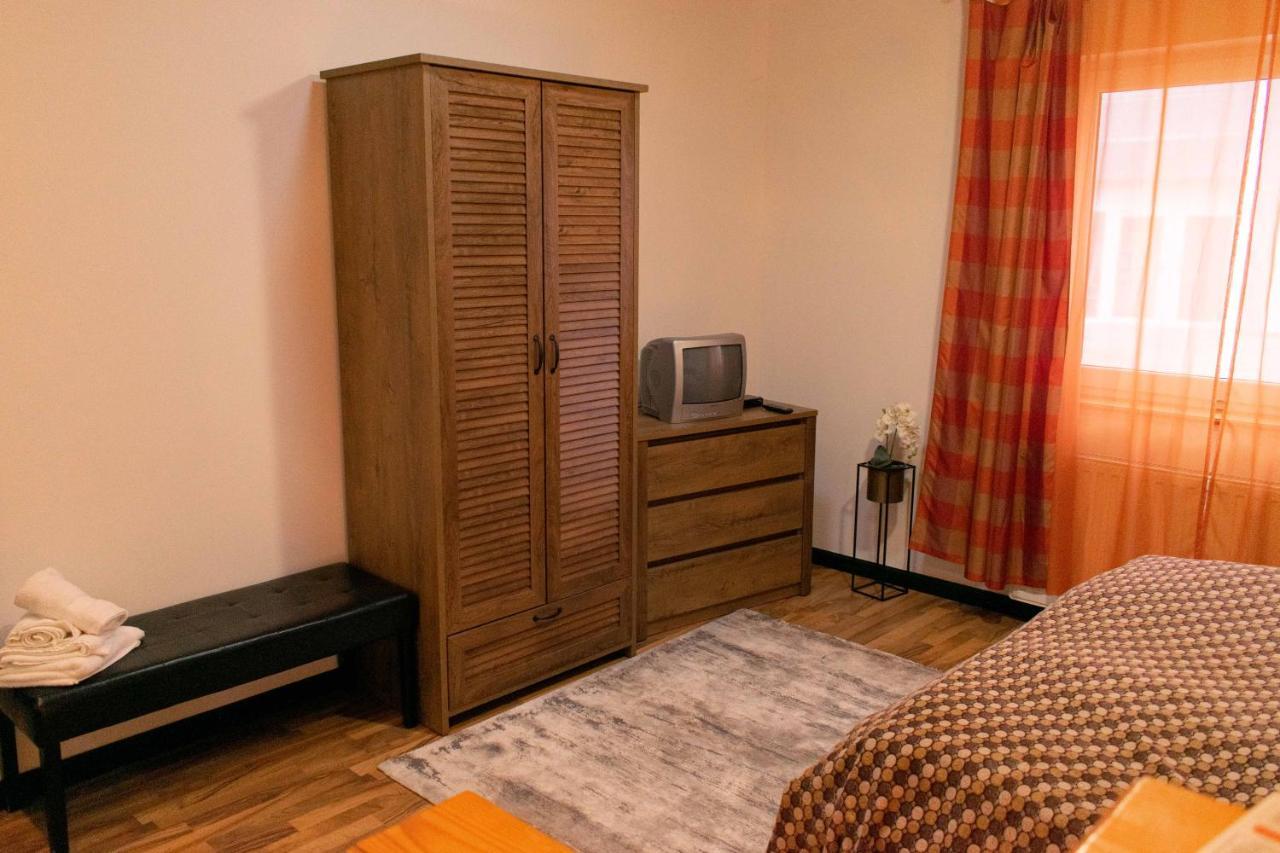 Borostyan Apartmanhaz Mórahalom Exterior foto